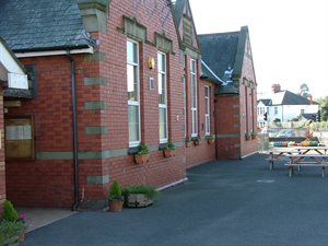 Dinas School