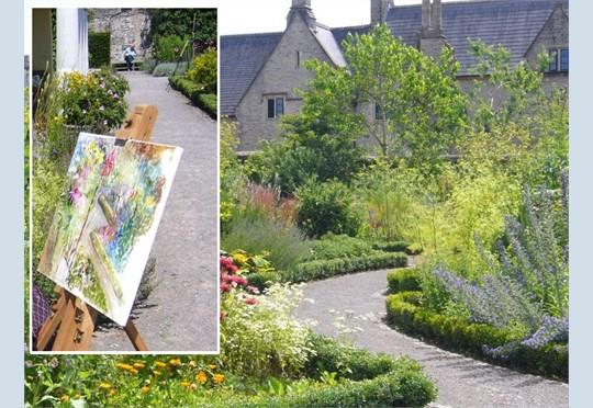 Painting in the Old Hall Gardens (FREE)
