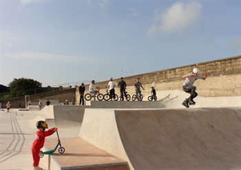 Knap Skaters_