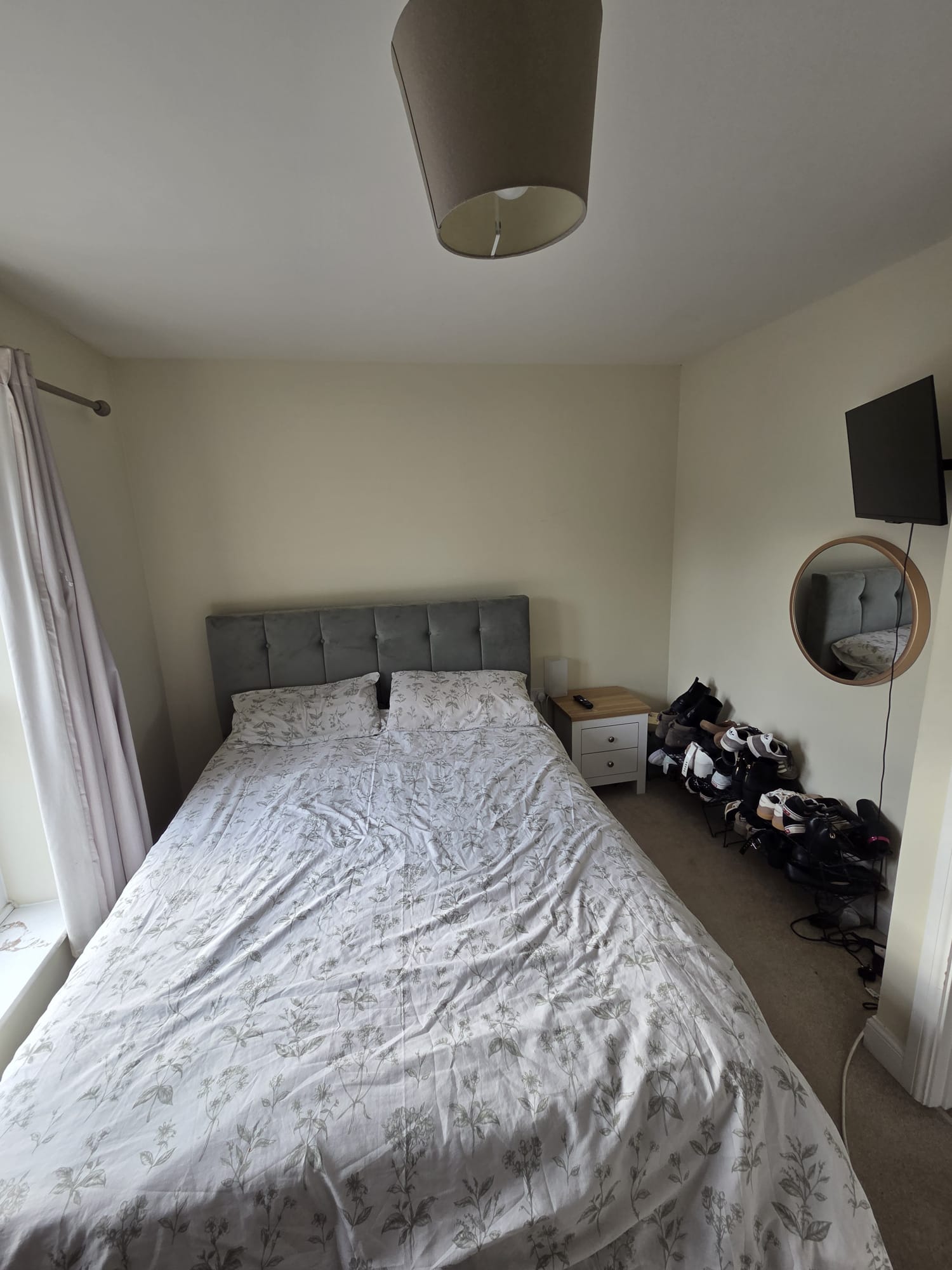 10 Rhodfa Seabright Master Bedroom 1 Image 2