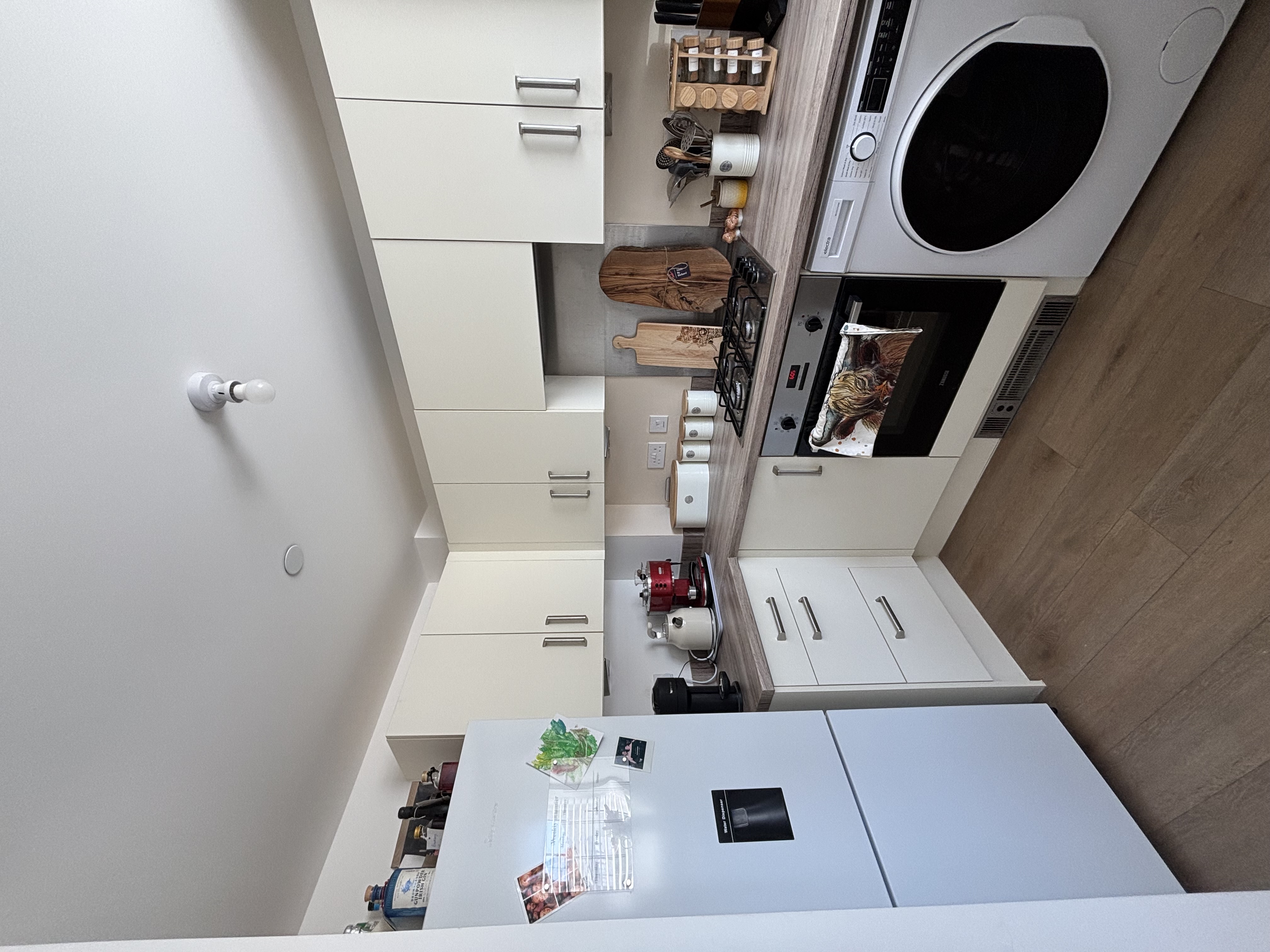 12 Fitzhamon Close Kitchen