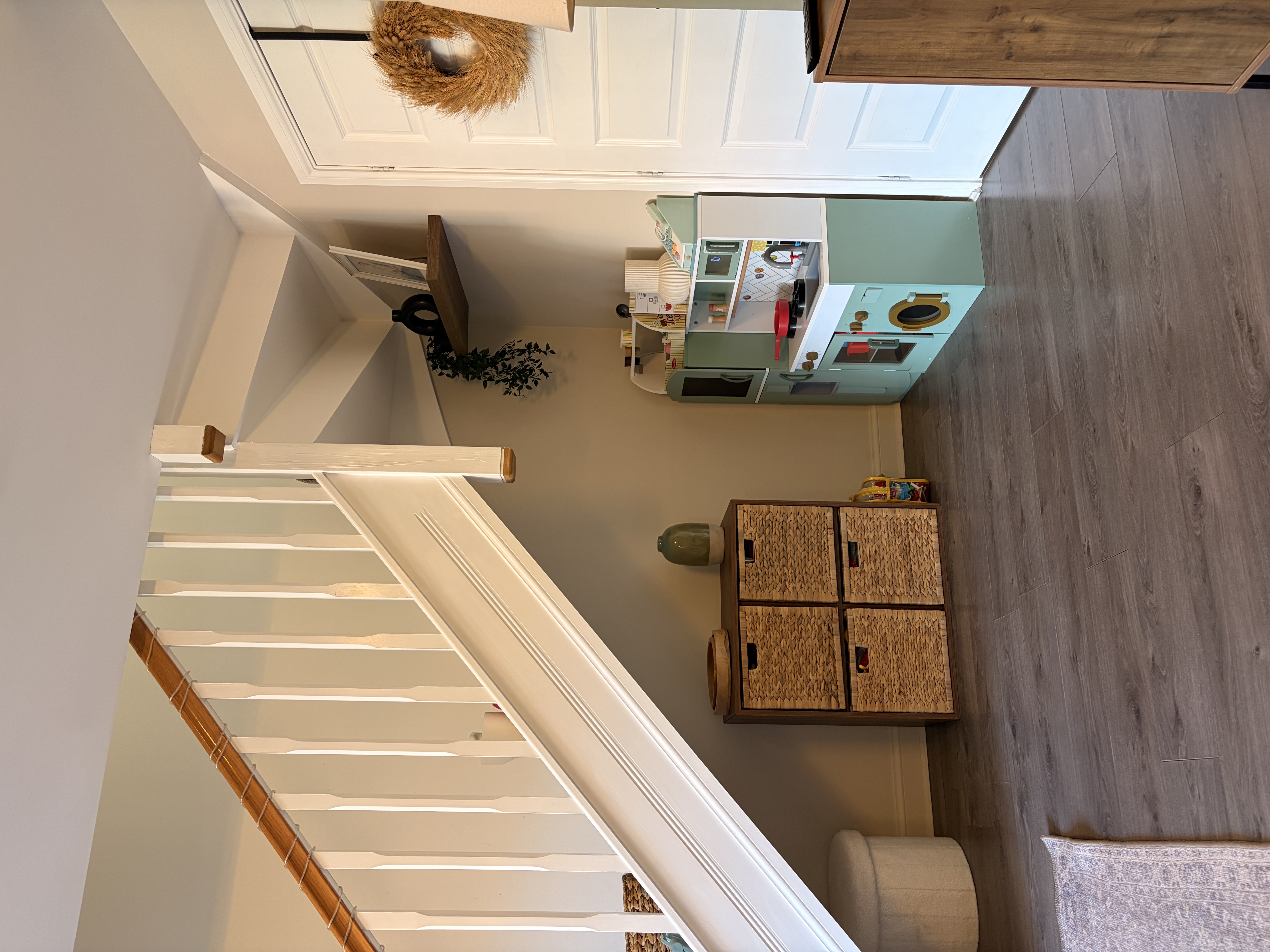Under stairs 9 Rhodfa Seabright