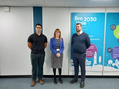 Helen Picton with Apprentices